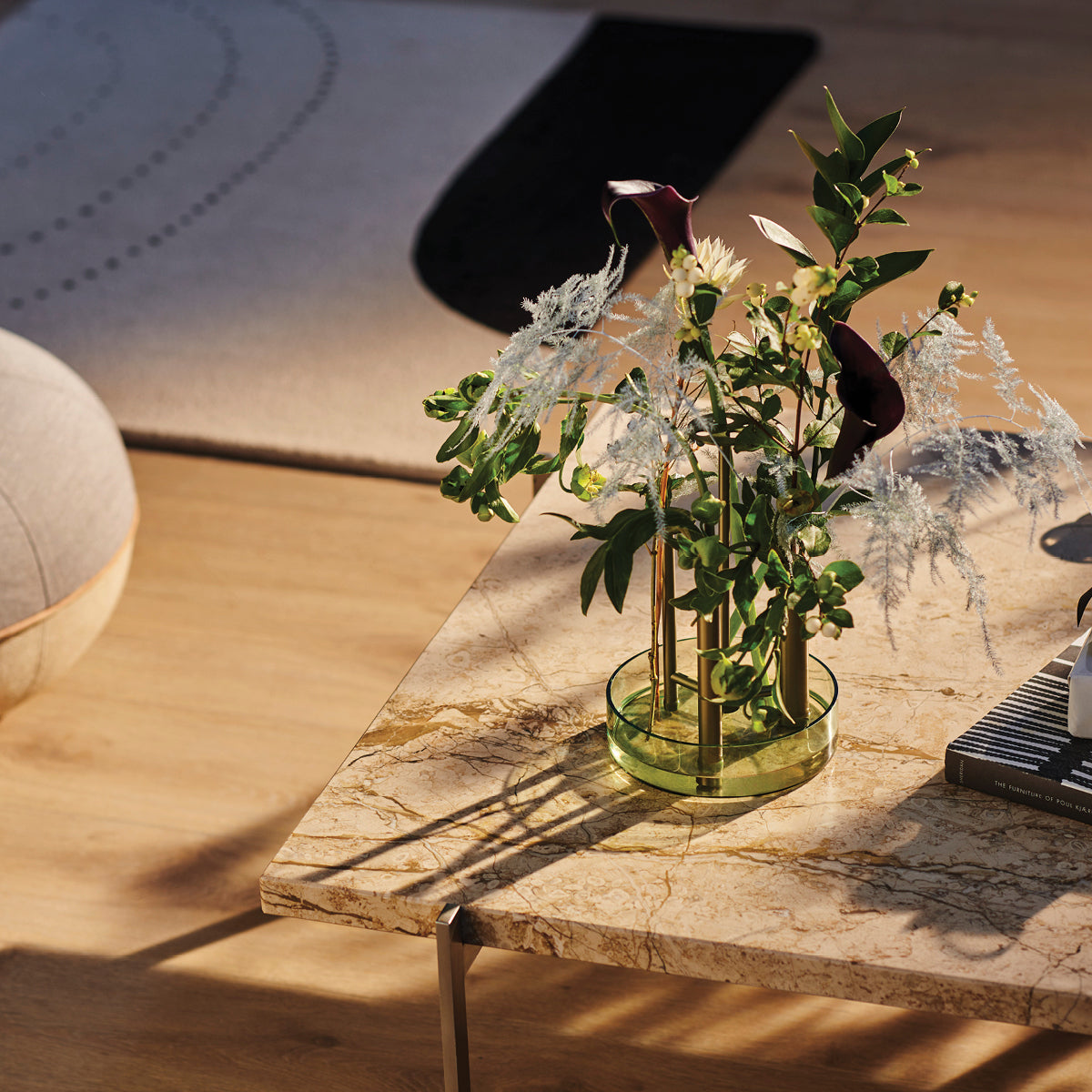 Ikeru Vase, Two Sizes, Two Color Variants – FJØRN Scandinavian