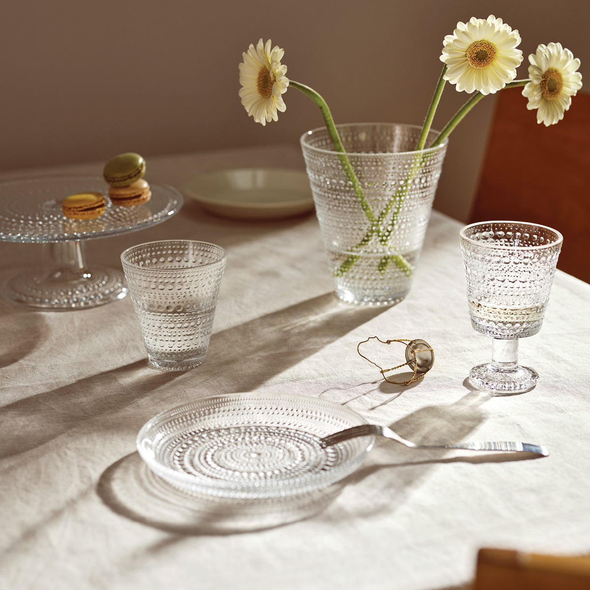Kastehelmi Dewdrop Tableware Collection, Assorted Colors – FJØRN