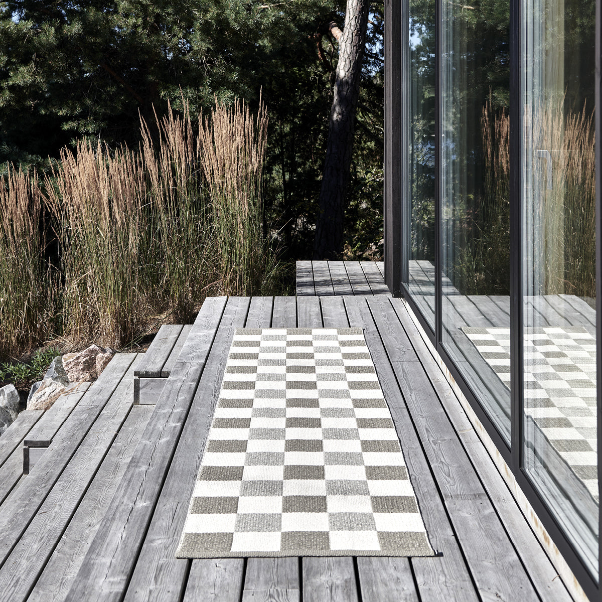 Pix Reversible Indoor / Outdoor Swedish Woven Plastic Rug - 3 Sizes in ...