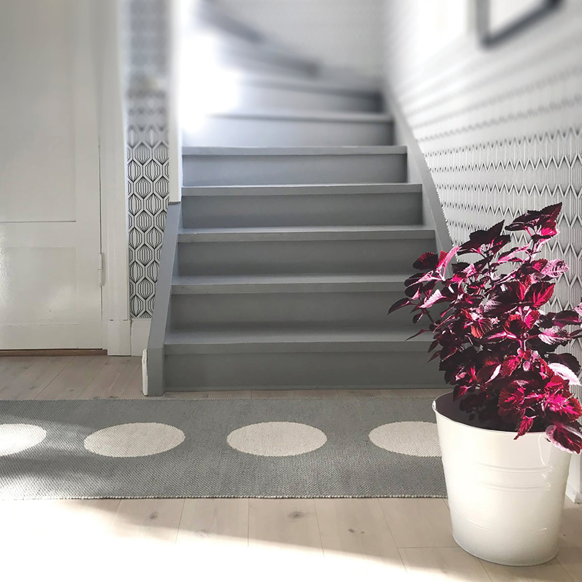 pappelina-vera-plastic-rug-
