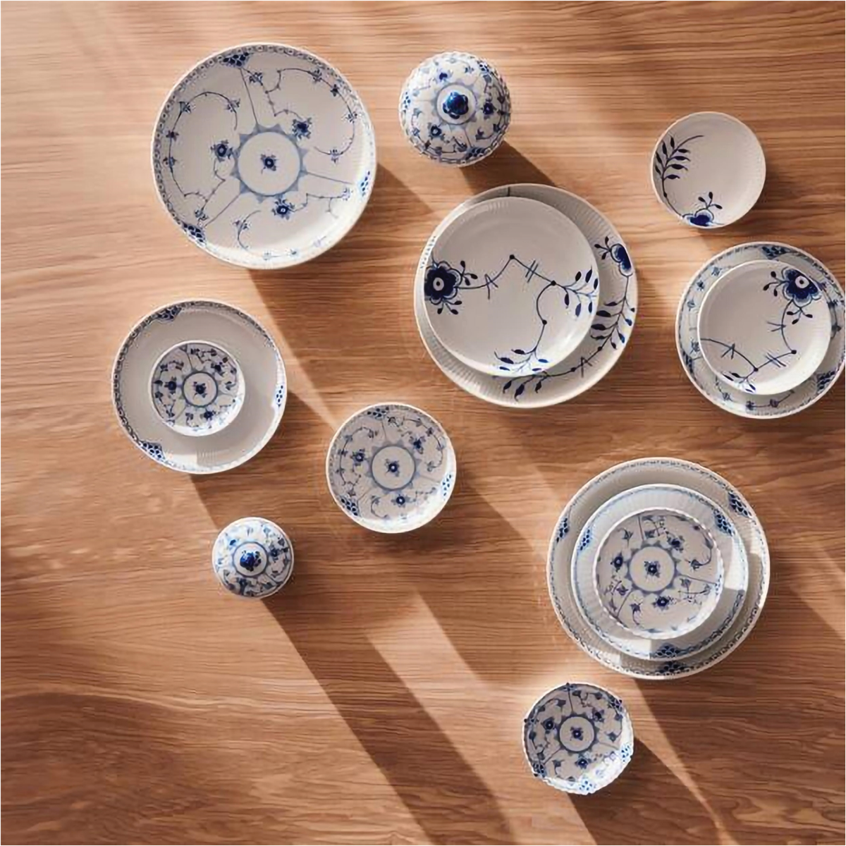 Blue Fluted Half Lace Collection - 32 Pieces – FJØRN Scandinavian