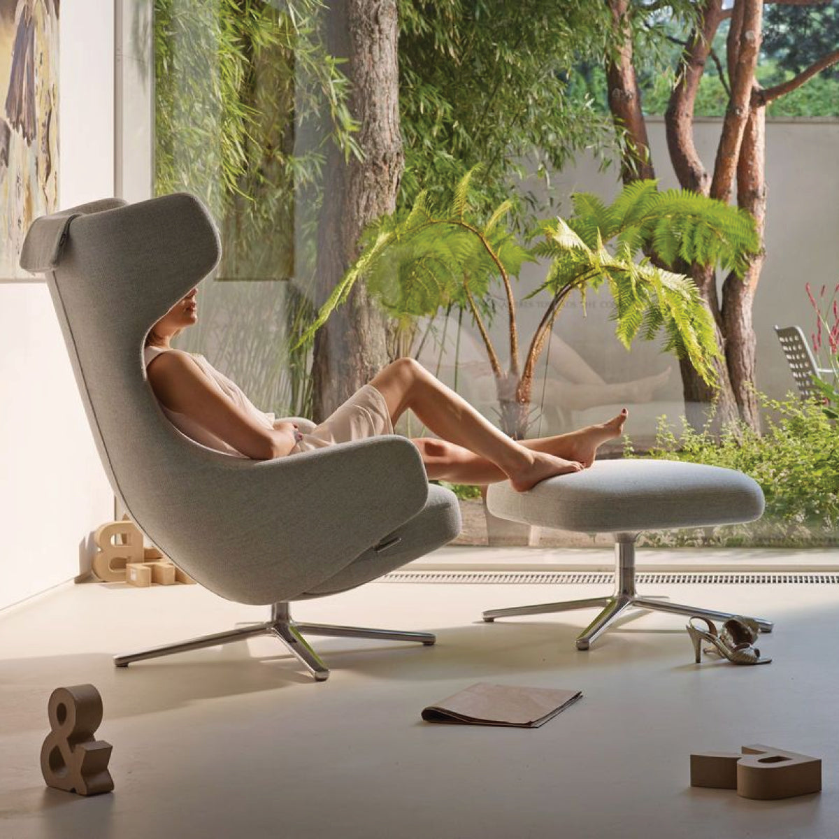 Grand Repos Lounge Chair Ottoman, Cozy Fossil, Polished Base