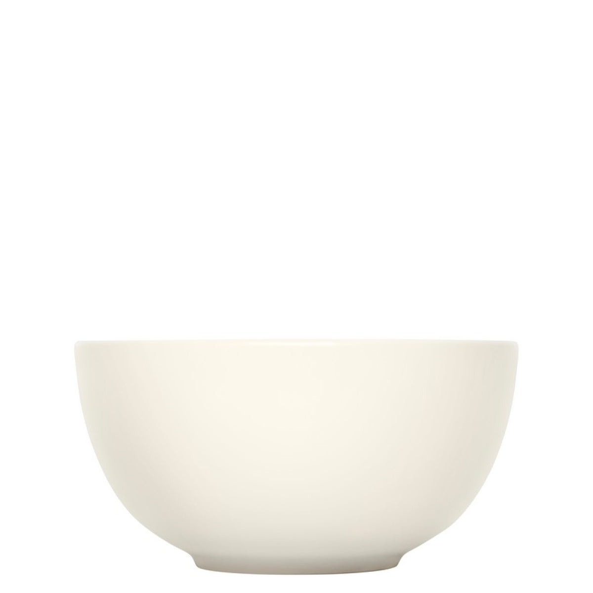 https://www.fjorn.com/cdn/shop/products/teema-serving-bowl-1-5-qt-white-24.jpg?v=1649382343